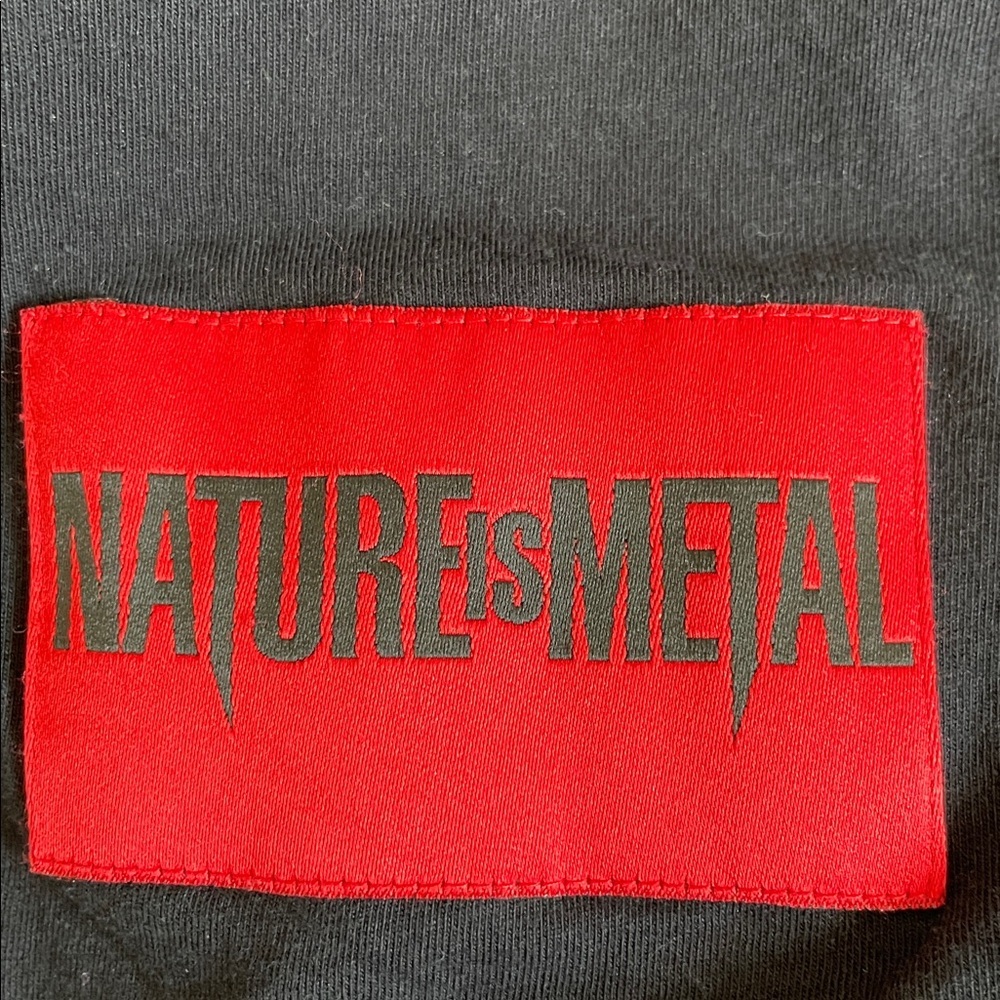 Nature is metal large black T-shirt - Picture 2 of 3